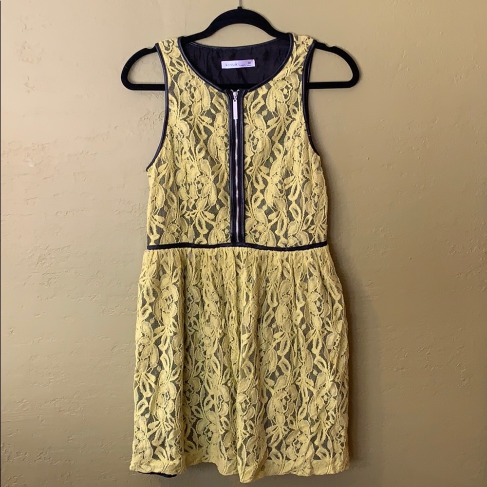 Kensie floral lace dress